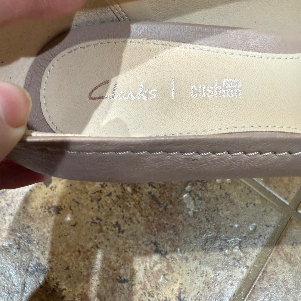 Clarks Grace Nina Nude Beige Leather Block Heel Bow Pumps Shoes Women 10M Career - Picture 7 of 12